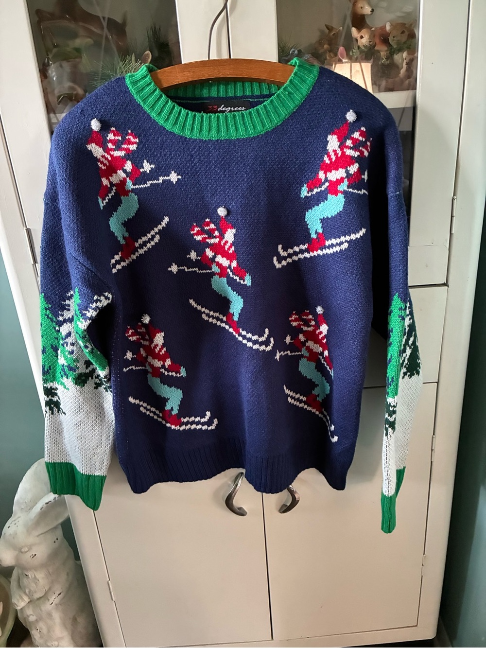 33 Degrees sz M Navy Ski Pattern Crewneck Sweater with Green Trim nwot